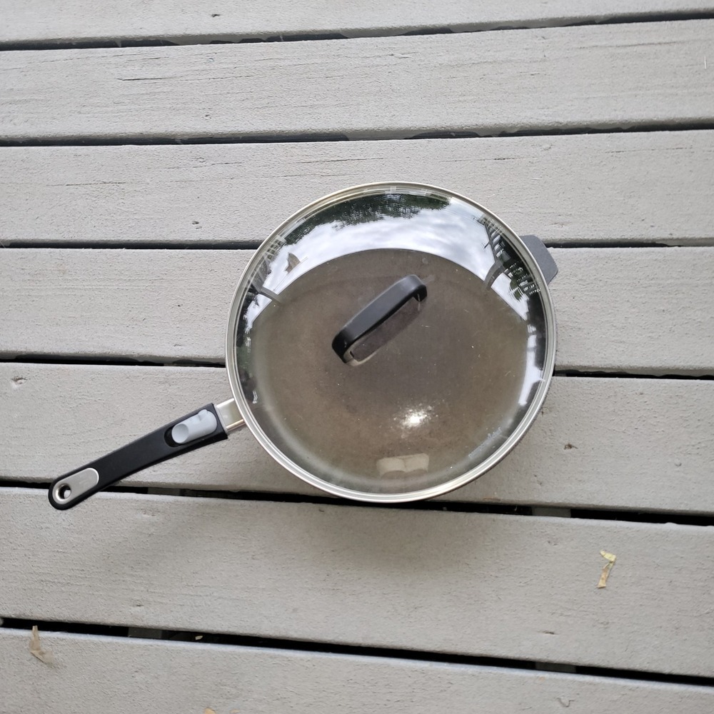 PAMPERED CHEF 9.5" Signature Series Pan w/ Lid & Removable Handle Germany